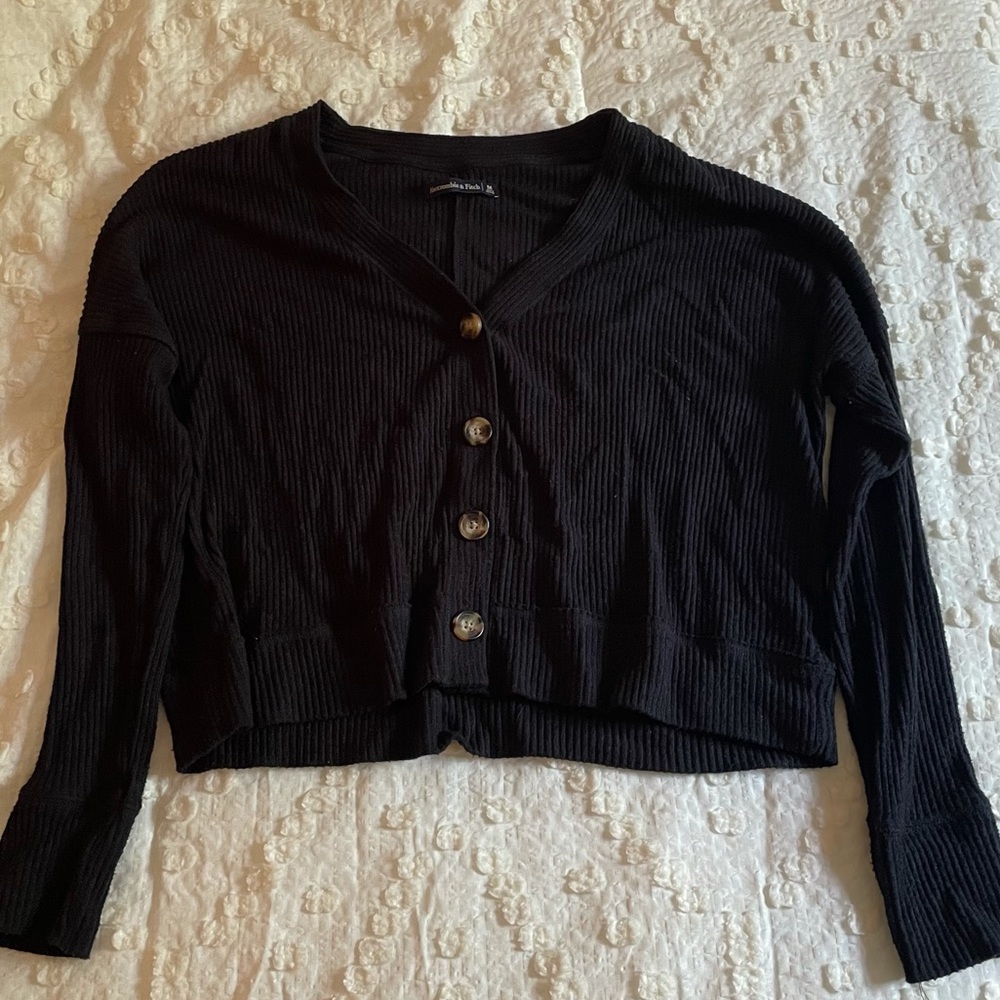 Abercrombie Cropped Button Tee